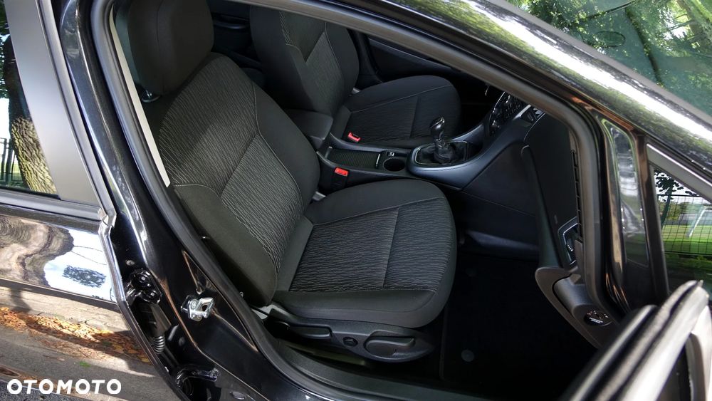 Opel Astra 1.4 Turbo Edition - 12