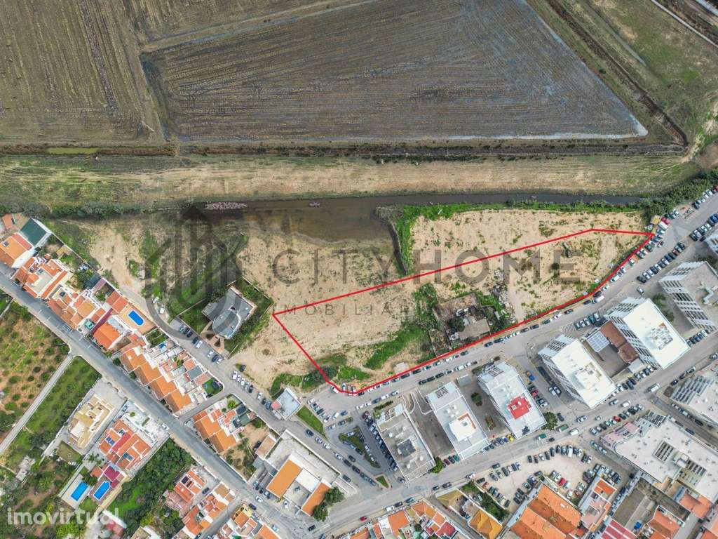 Lote para construção de moradia unifamilar em Lagoa - Grande imagem: 2/9