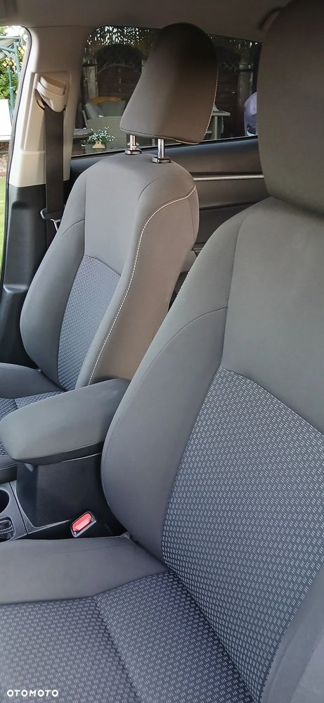 Toyota Corolla 1.6 Comfort - 12