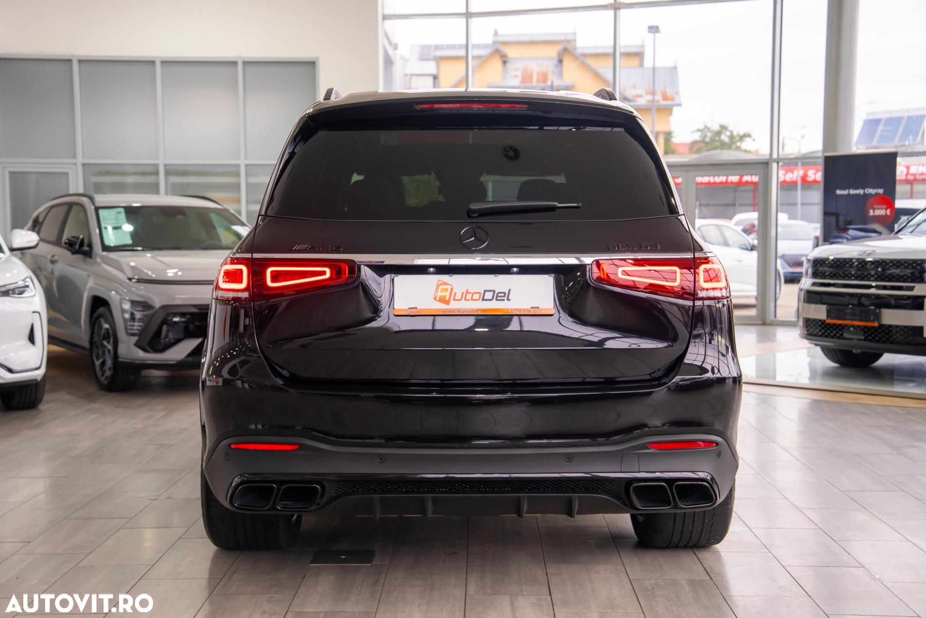 Mercedes-Benz GLS - 10