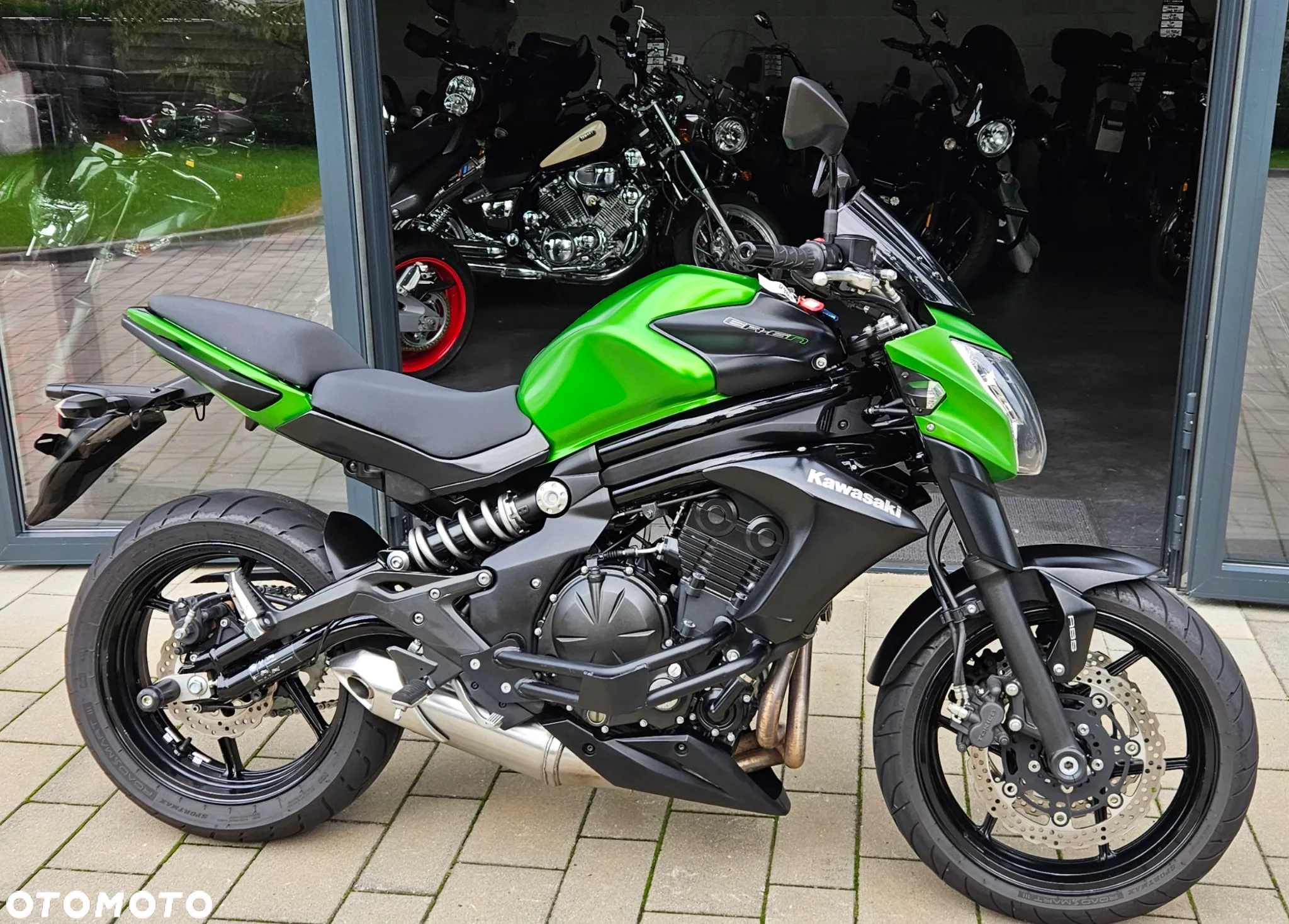 Kawasaki ER - 11