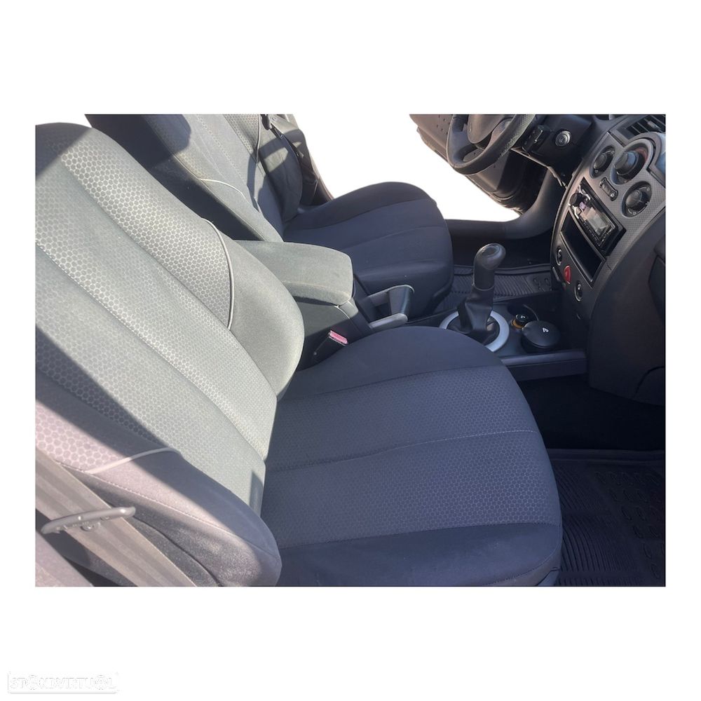 Renault Mégane 1.5 dCi Confort Dynamique - 14