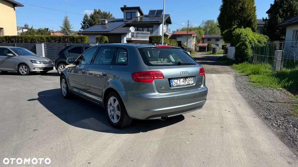 Audi A3 Sportback 1.2 TFSI Ambiente - 4