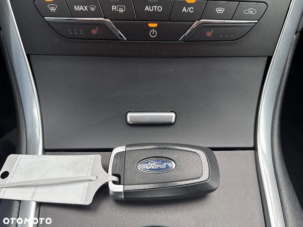 Ford Galaxy 2.5 Hybrid Titanium CVT - 22