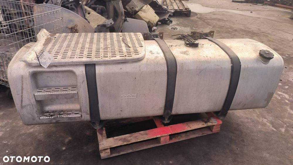 ZBIORNIK PALIWA DAF XF 460 FT 1944800 - 1