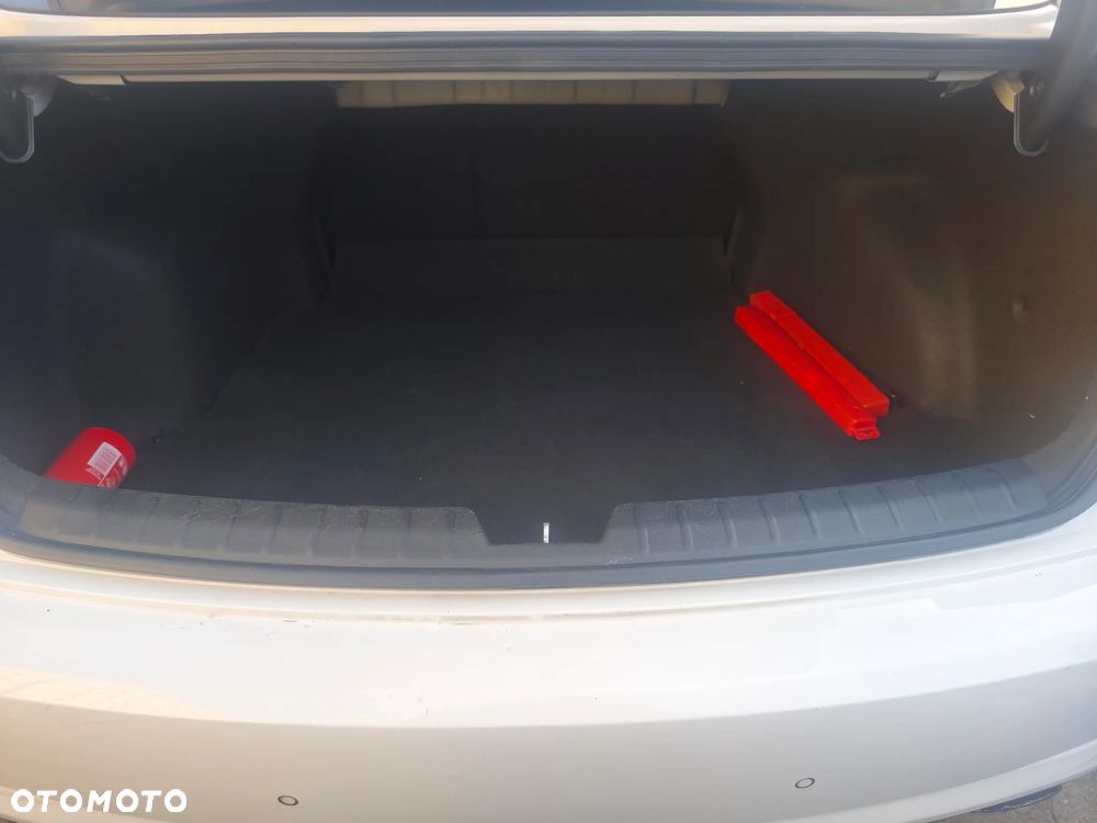 Hyundai i40 2.0 GDI Comfort - 24