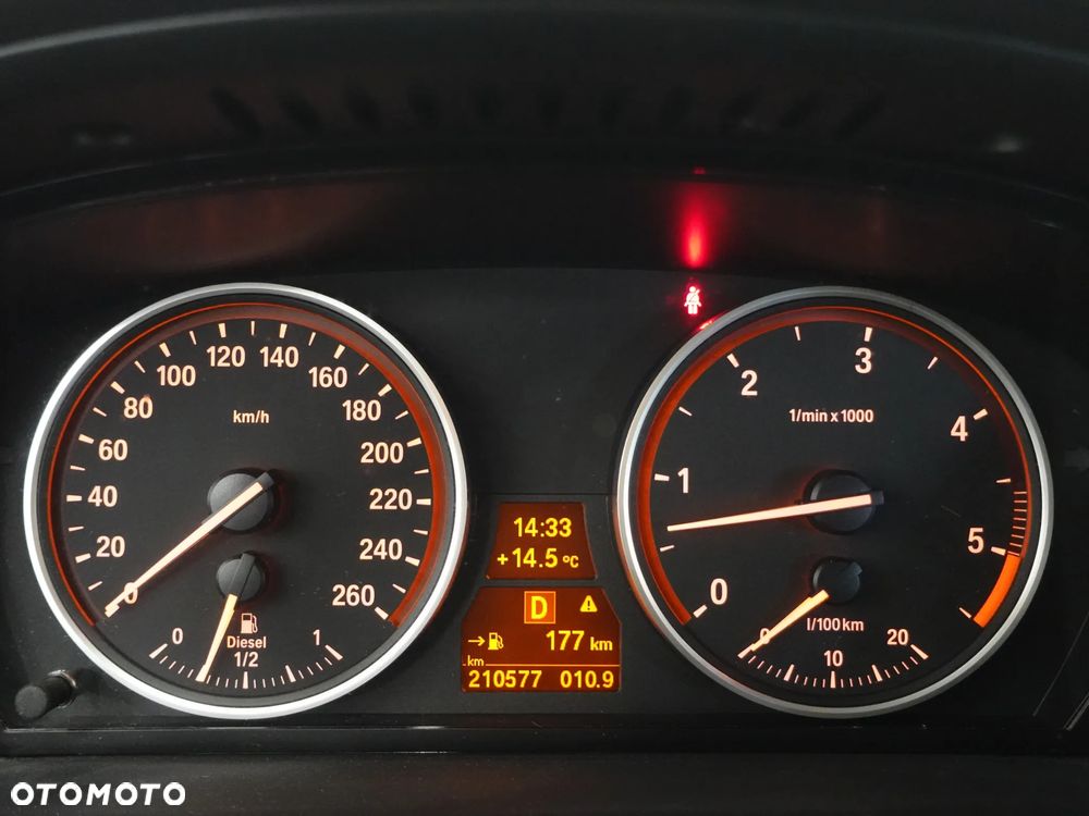 BMW Seria 5 530d - 37