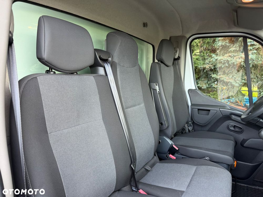 Renault Master III - 23