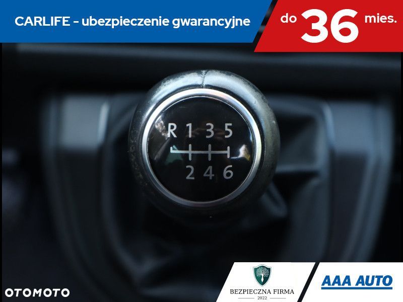Volkswagen Caravelle - 18