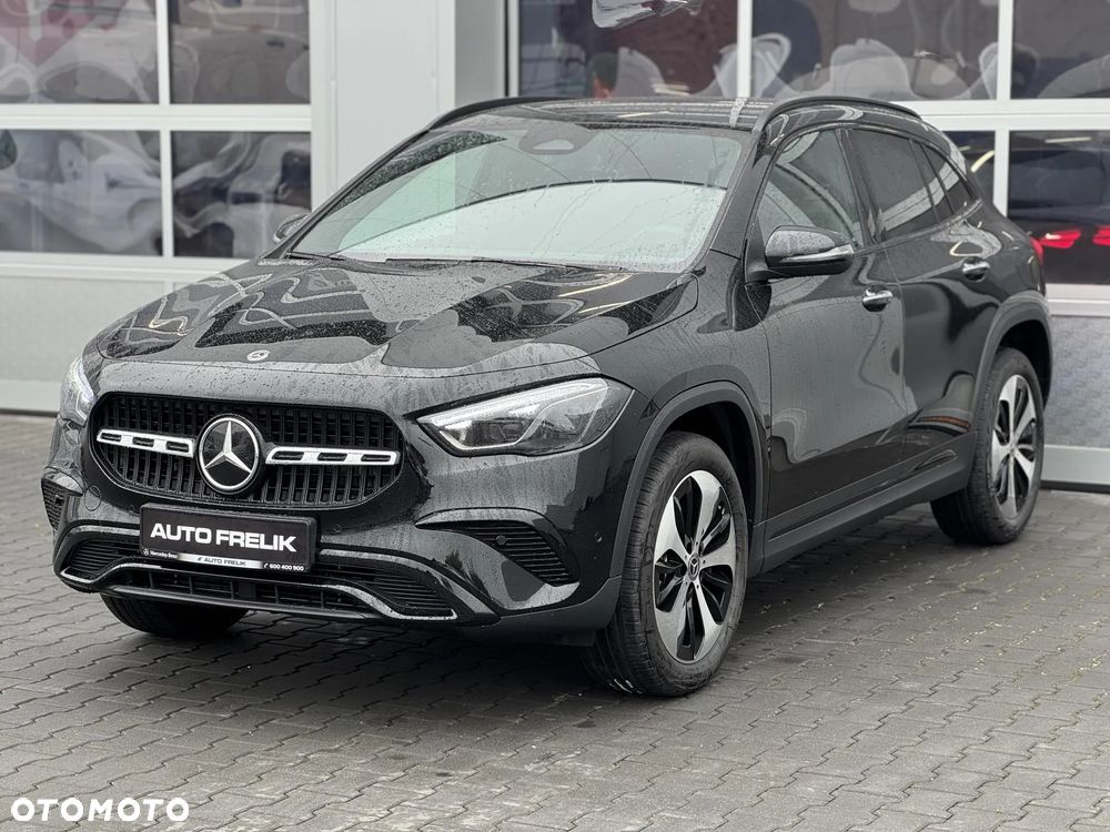 Mercedes-Benz GLA 200 Progressive - 4