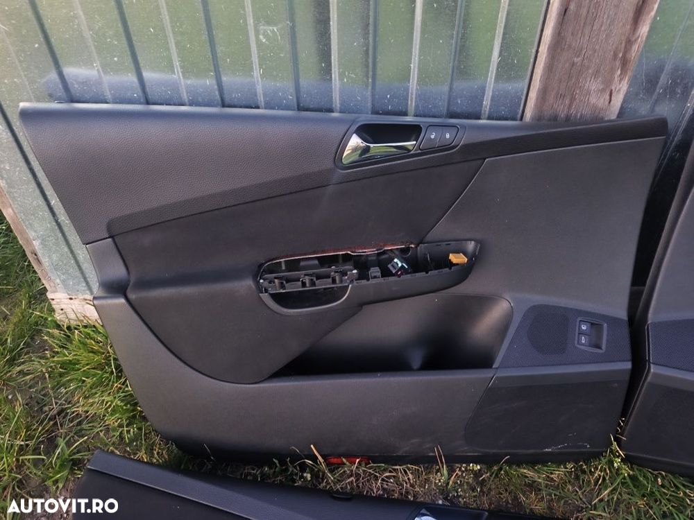 Set fețe de uși Volkswagen Passat B6 break variant - 5