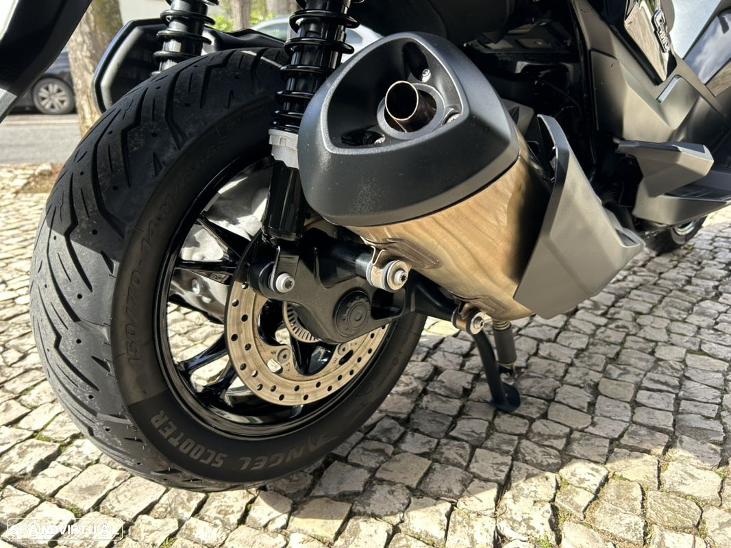 BMW C 400 GT Triple Black - 12