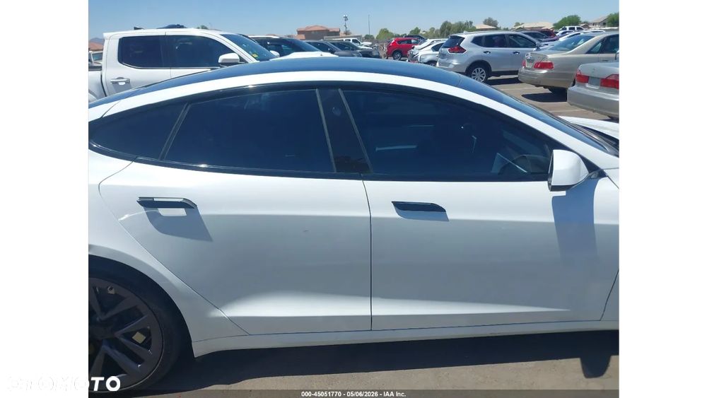 Tesla Model S AWD - 6