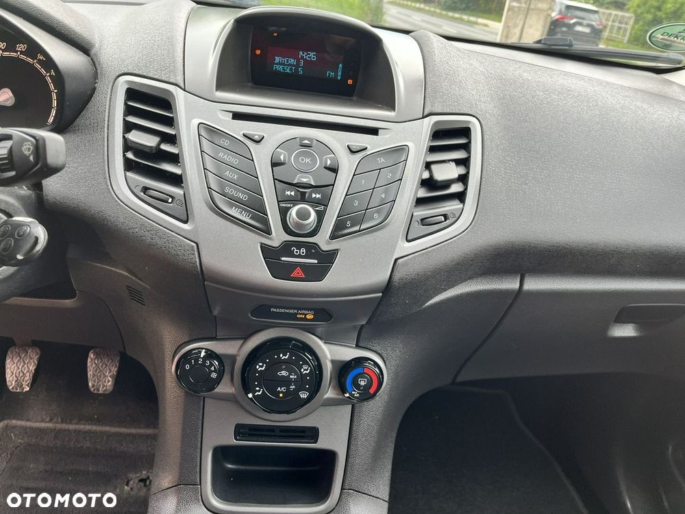 Ford Fiesta - 13