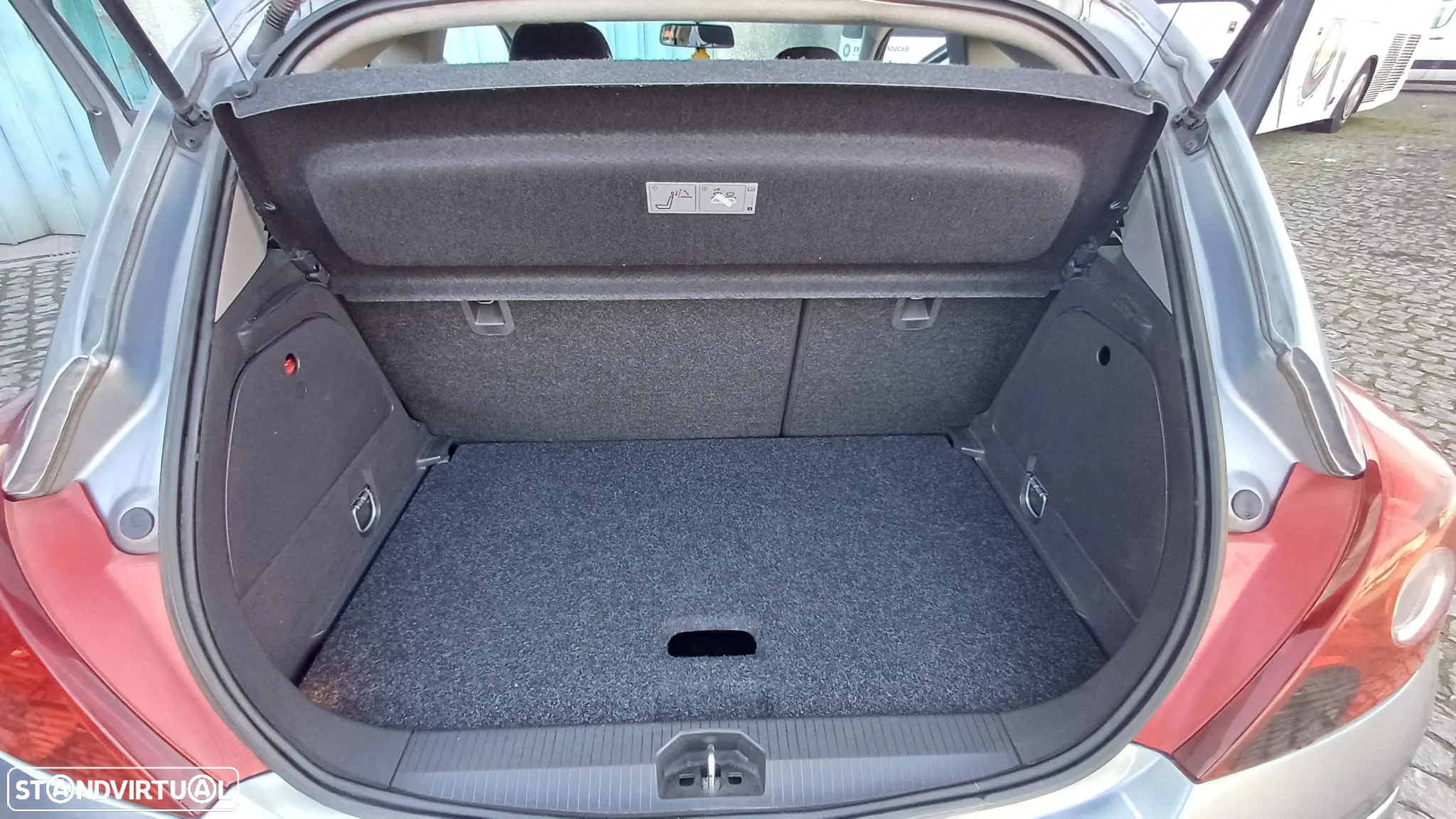 Opel Corsa 1.2 Twinport First Easytronic - 6