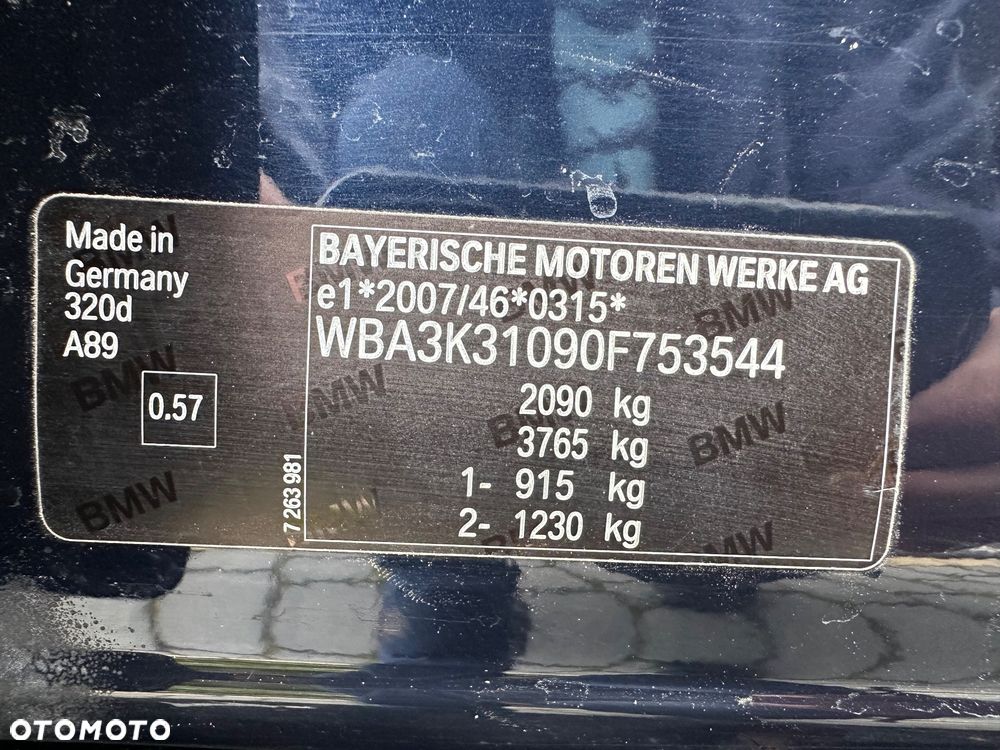 BMW Seria 3 320d - 8