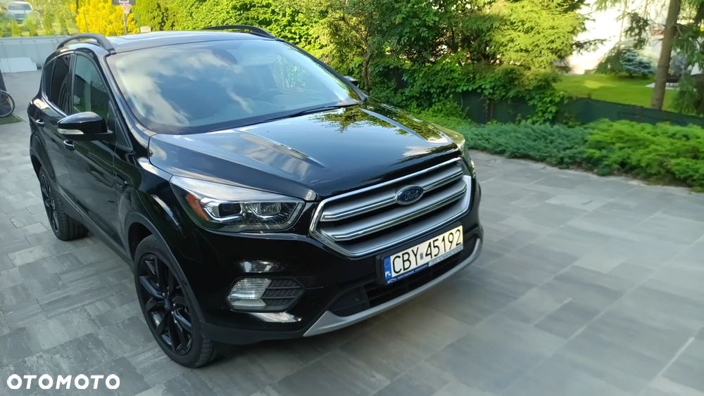 Ford Escape 2.0 EcoBoost AWD Titanium - 2