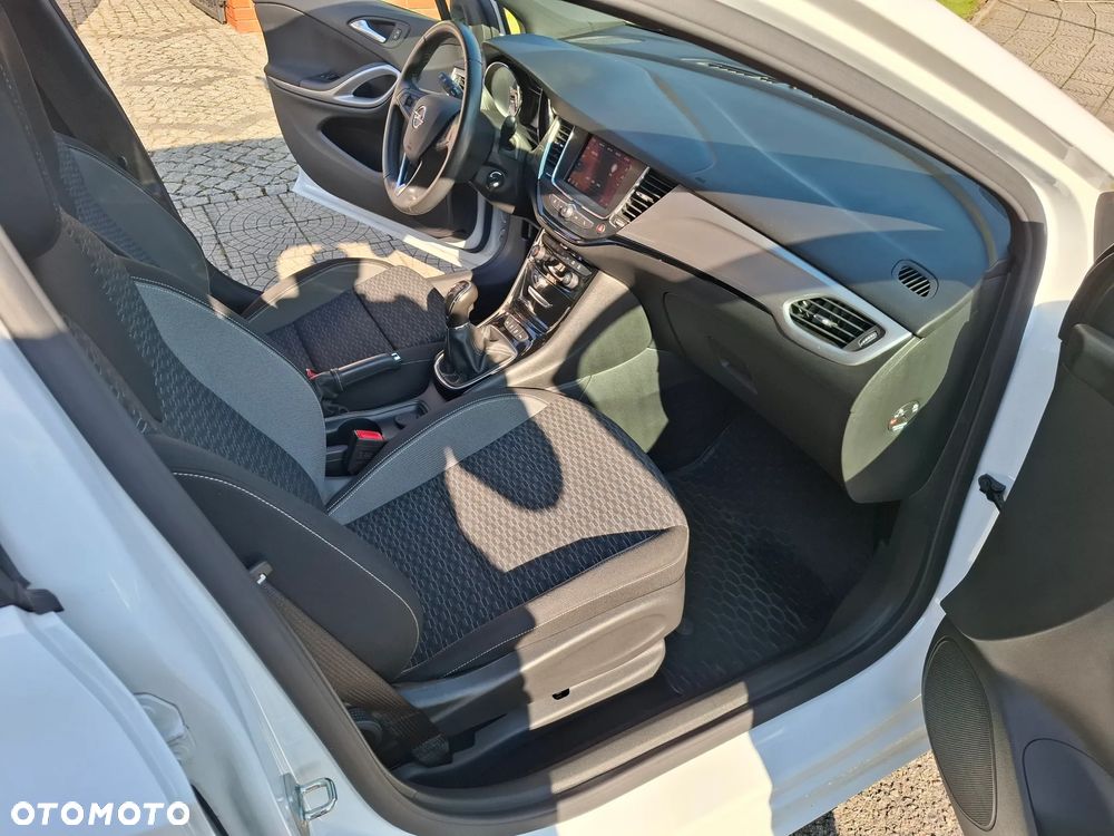 Opel Astra 1.2 T GS Line S&S - 21