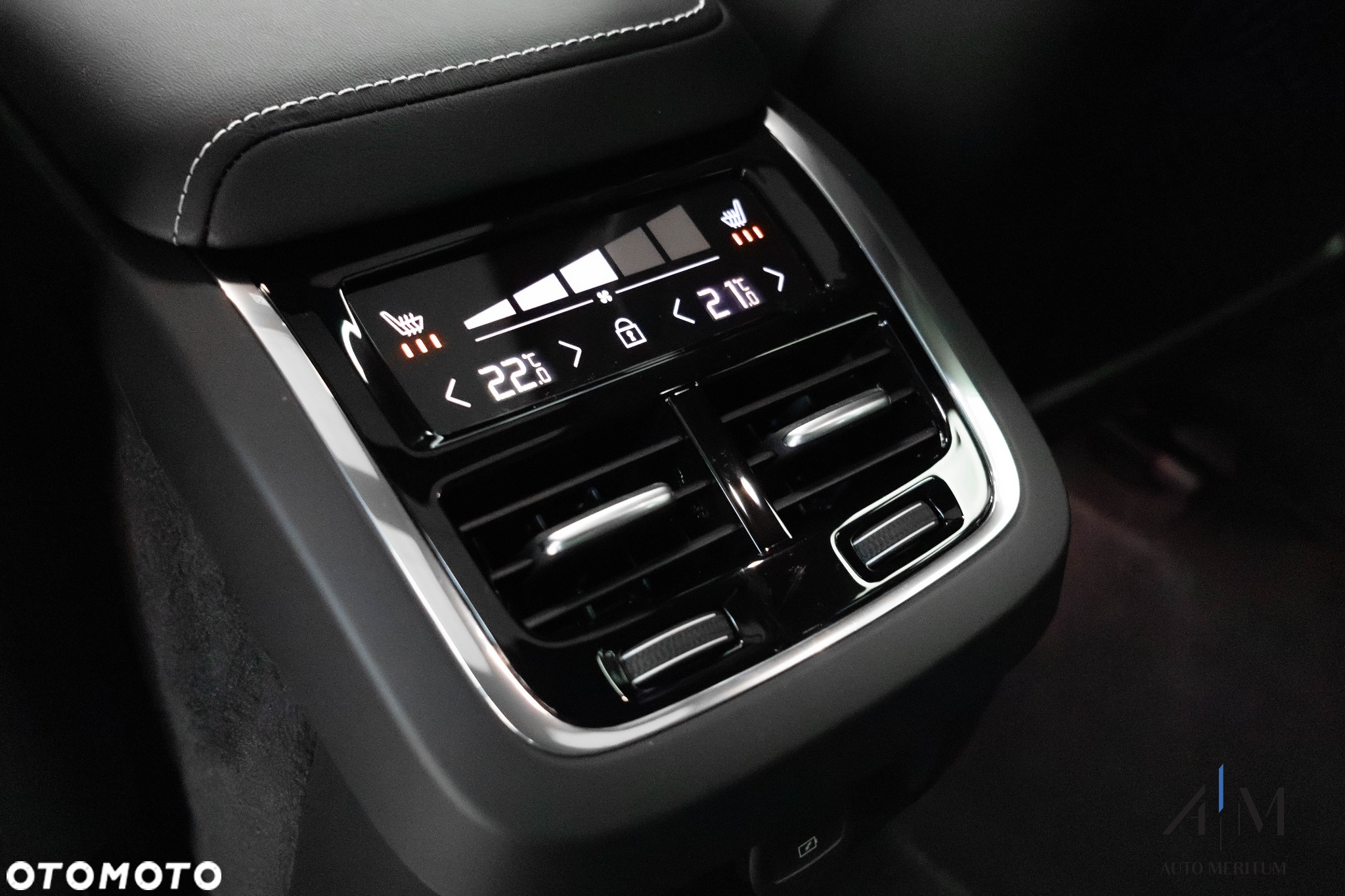 Volvo S60 B5 B AWD Ultimate Dark - 26
