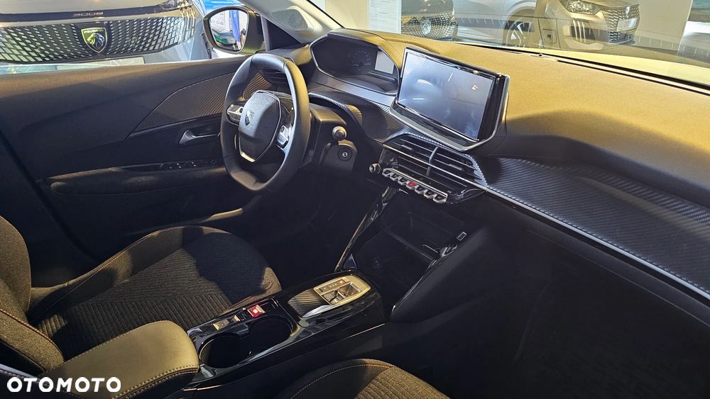 Peugeot 208 Allure - 6