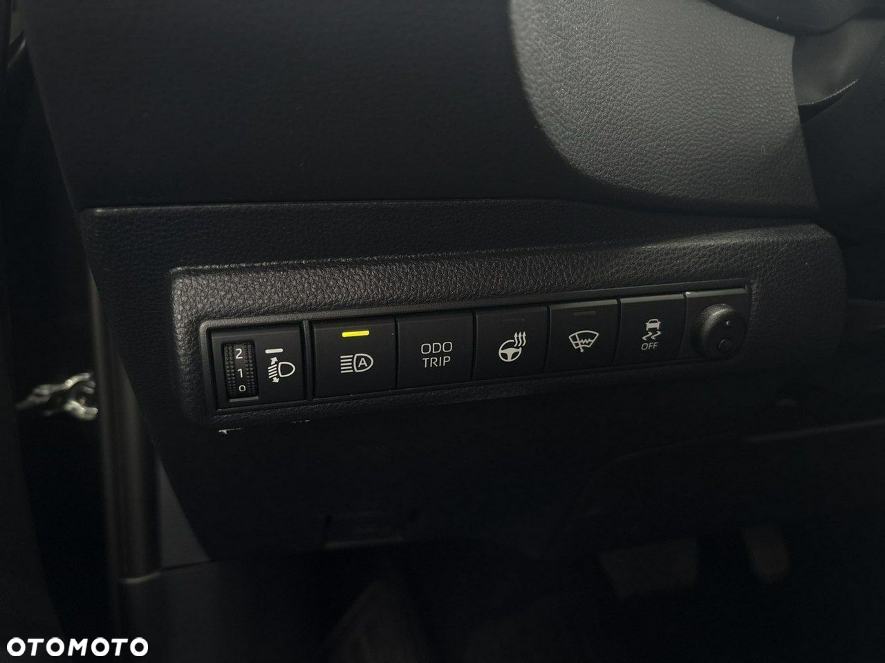 Toyota Corolla - 22