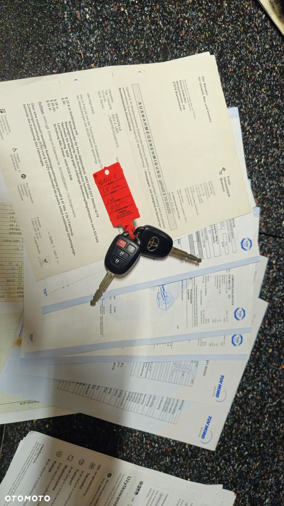 Toyota RAV4 2.5 VVT-i Sport - 25