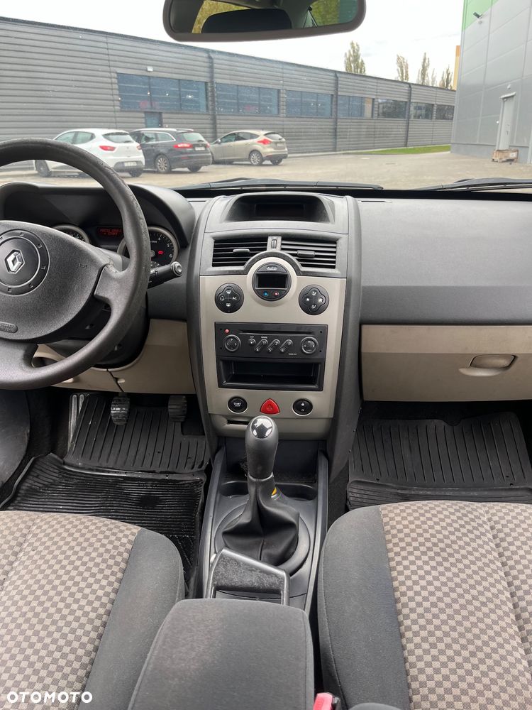 Renault Megane 1.6 Confort Privilege - 30