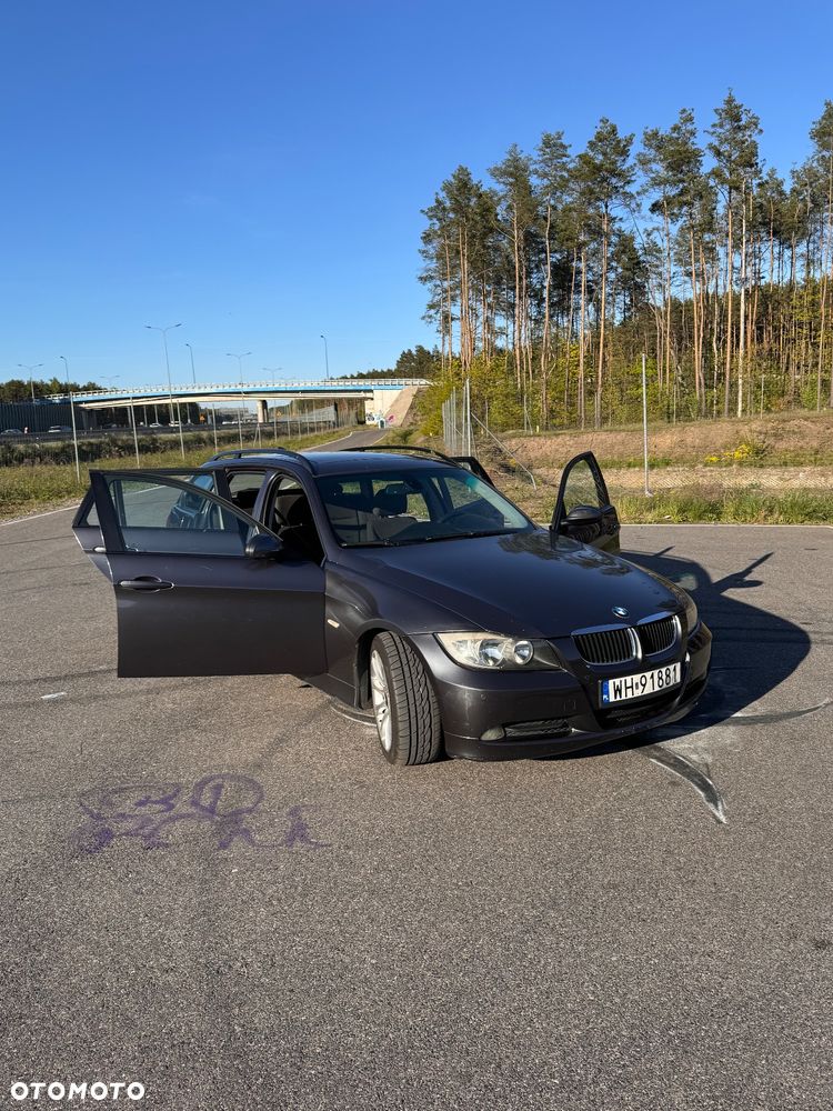 BMW Seria 3 320d - 24