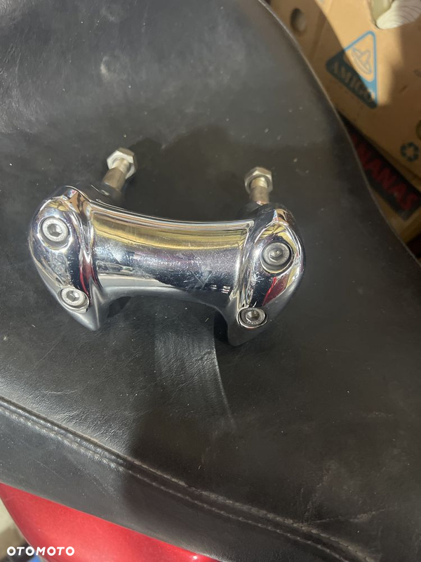 Yamaha  mocowanie kierownicy
