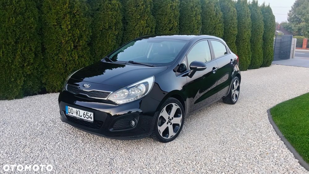 Kia Rio - 32