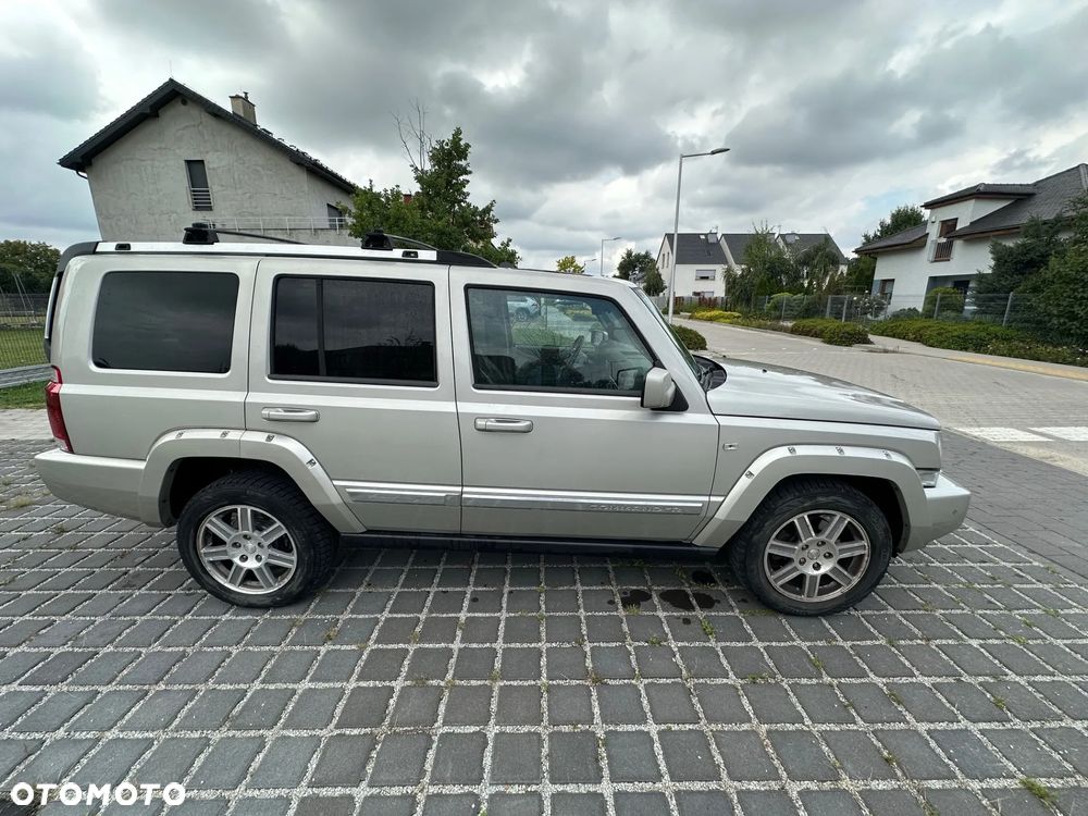 Jeep Commander 3.0 CRD Overland - 15