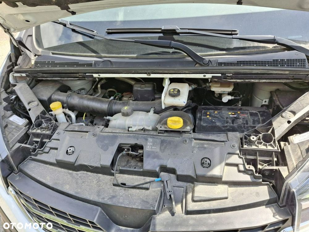 Renault Trafic - 21