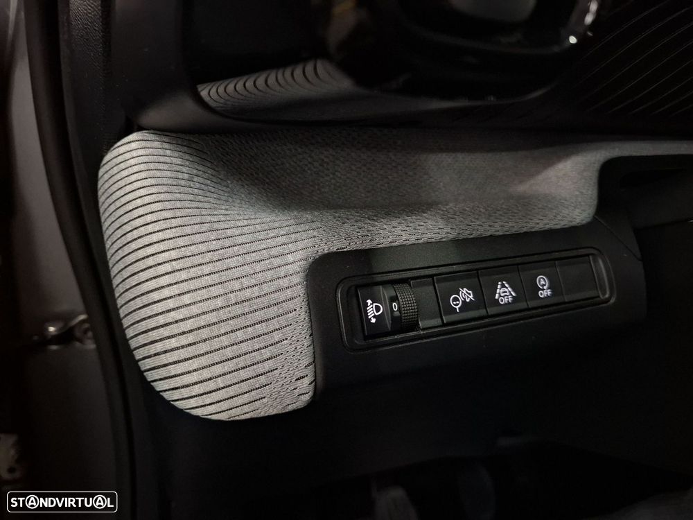 Citroën C3 1.2 Turbo Plus - 24