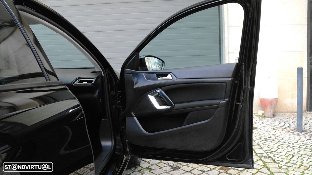 Peugeot 308 1.2 PureTech Active - 32