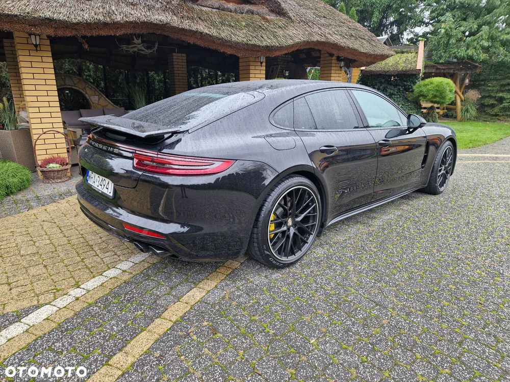 Porsche Panamera 4S - 15