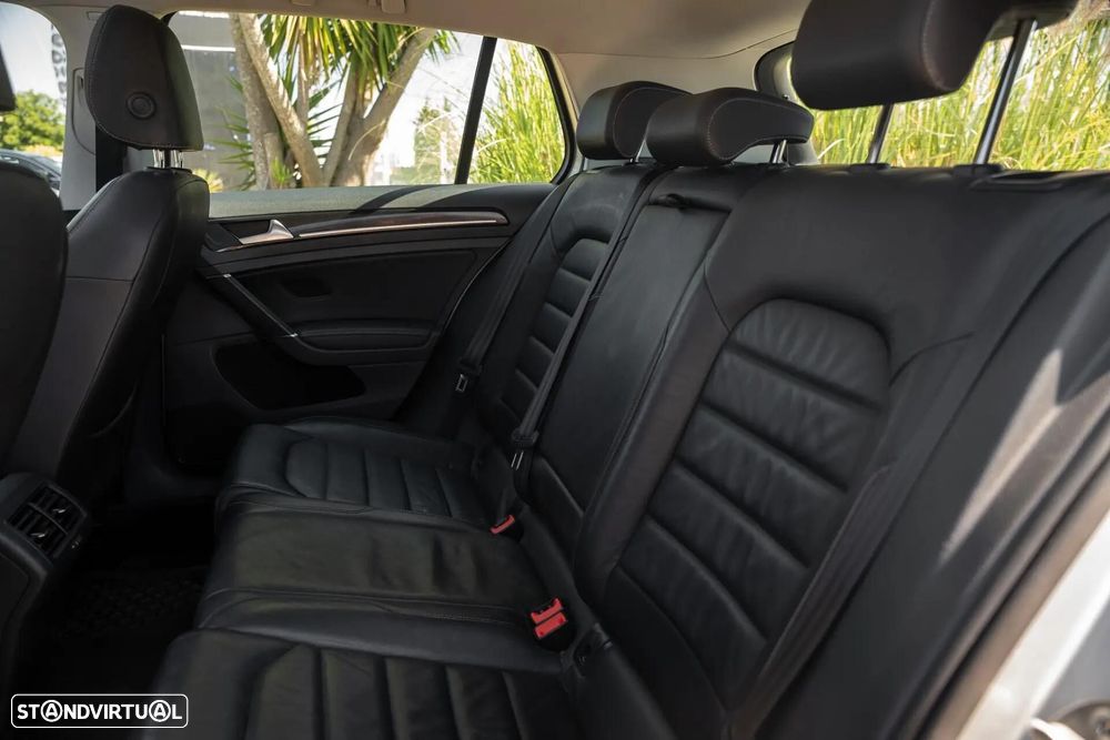 VW Golf 1.6 TDi Highline - 18