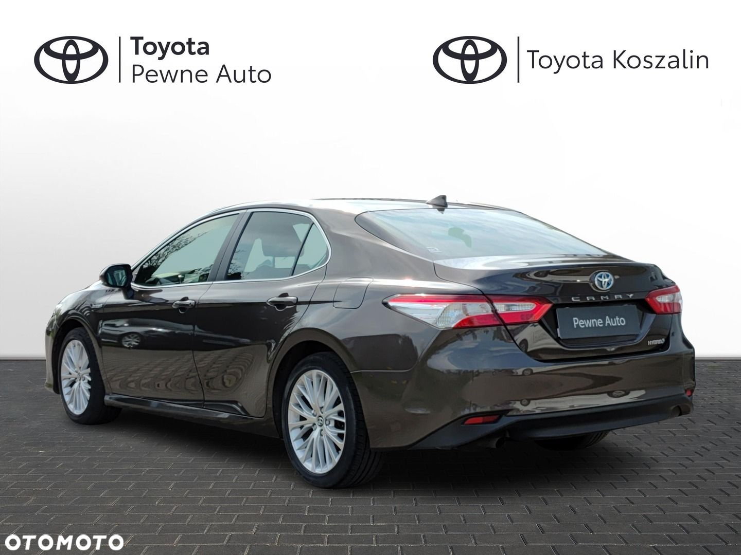 Toyota Camry - 2