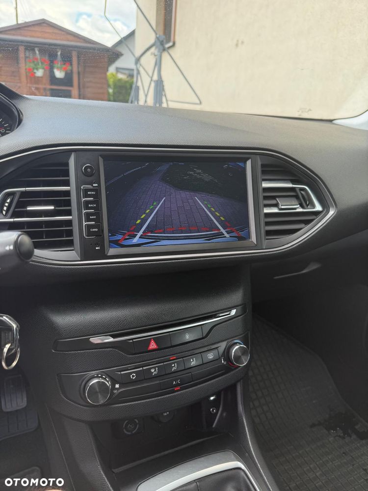 Peugeot 308 1.2 VTi/PureTech Access - 16