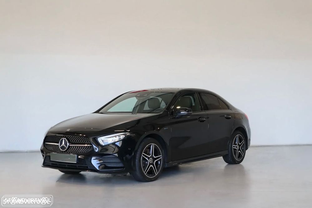 Mercedes-Benz A 250 Limousine e 8G-DCT AMG Line - 8