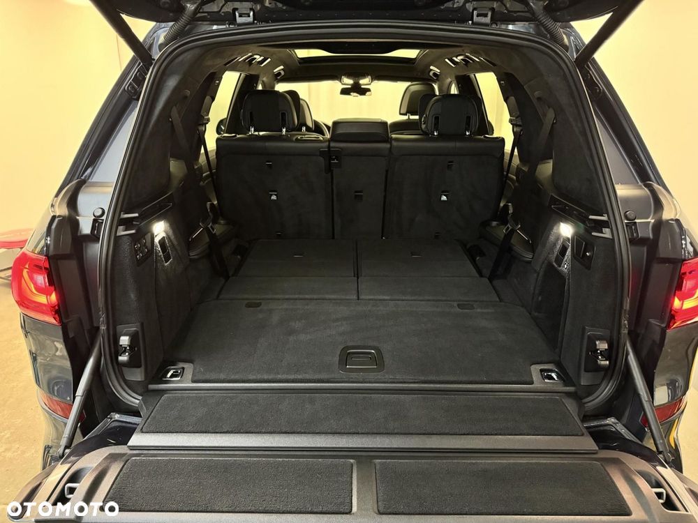 BMW X7 - 34