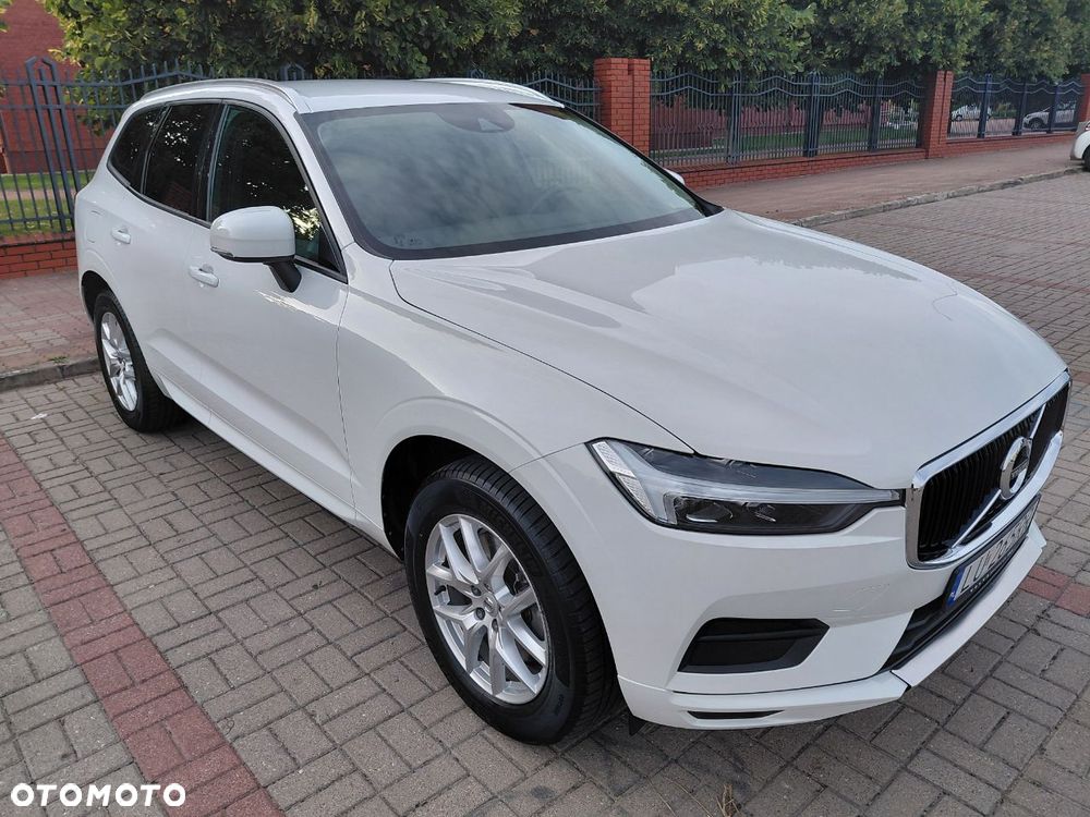 Volvo XC 60 B4 B Momentum - 4