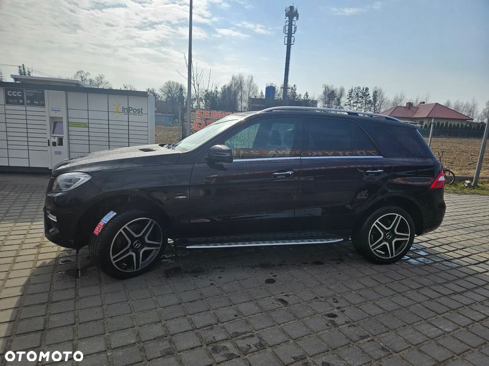 Mercedes-Benz ML 500 4MATIC (BlueEFFICIENCY) 7G-TRONIC - 12