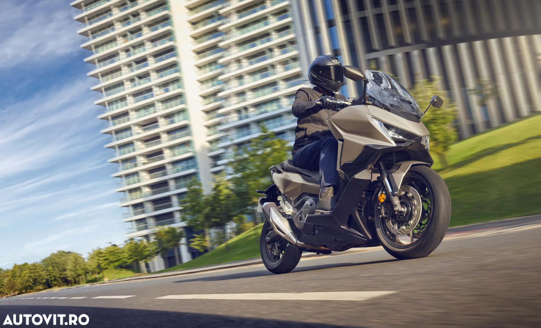 Honda Forza 750 - 7