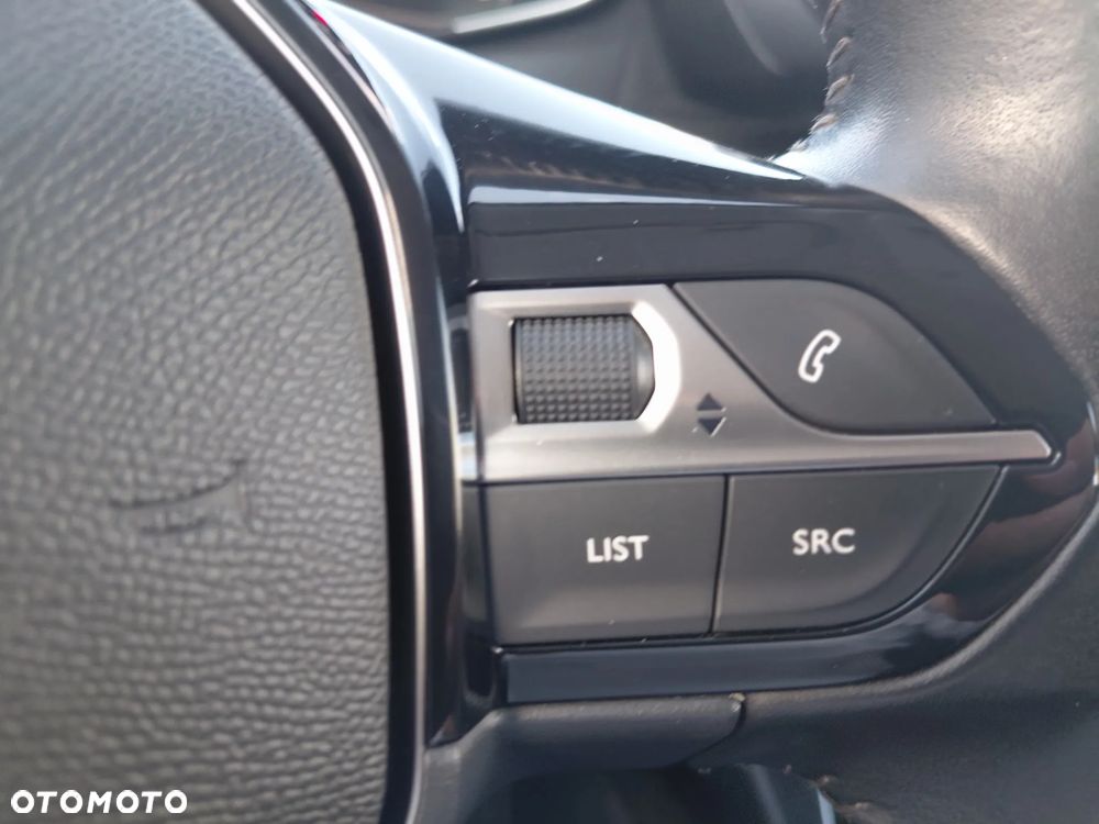 Peugeot 208 1.2 PureTech Active Pack S&S - 18