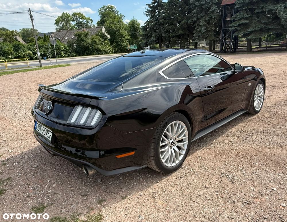 Ford Mustang - 5