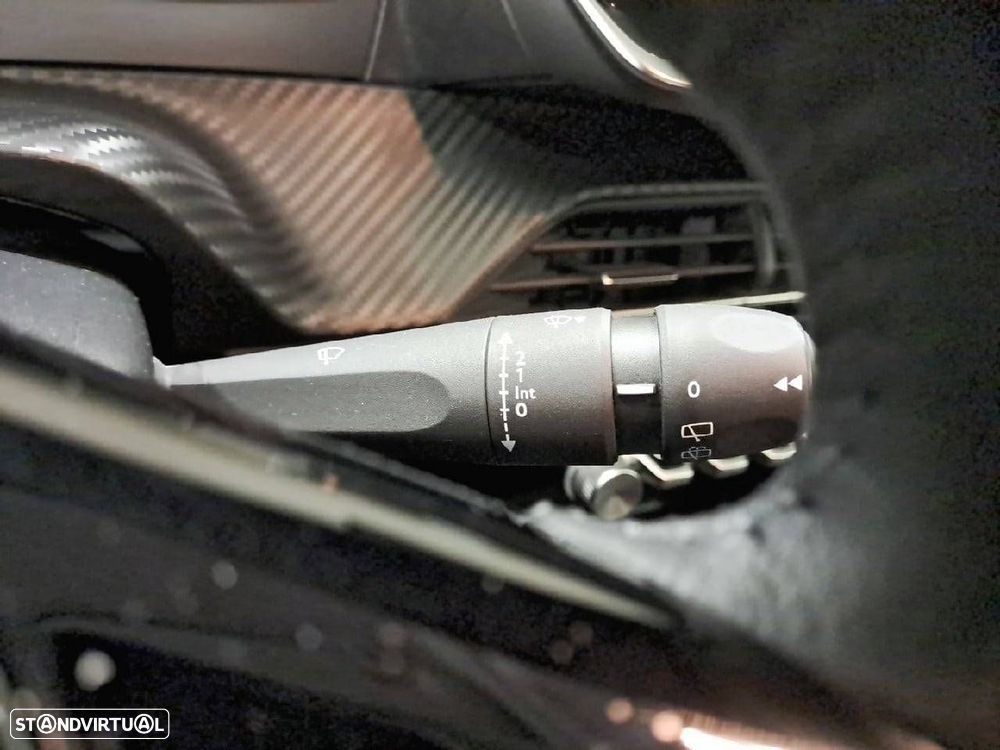 Peugeot 208 1.2 PureTech Style - 15