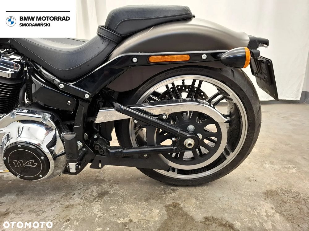Harley-Davidson Softail Breakout - 14