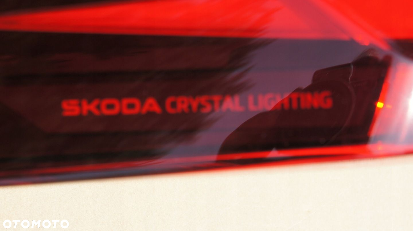 TYLNA LEWA LAMPA SKODA KODIAQ II LED 57H - 2