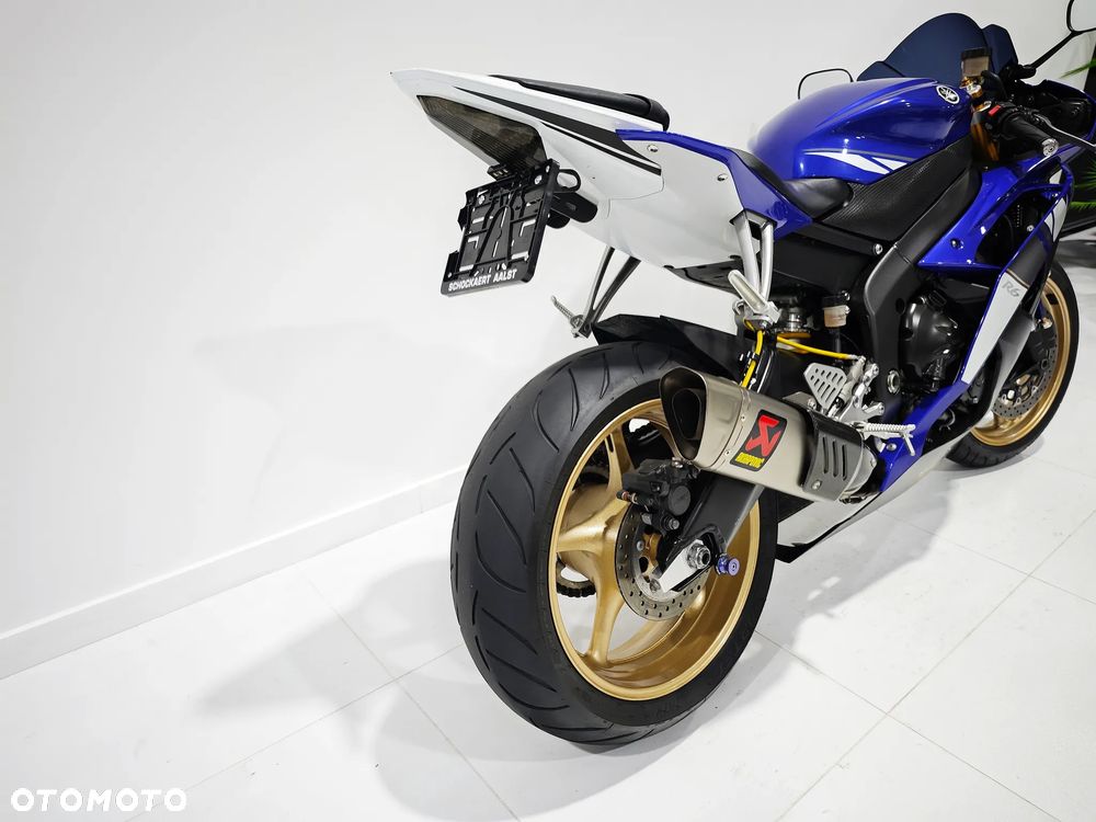 Yamaha R6 - 12