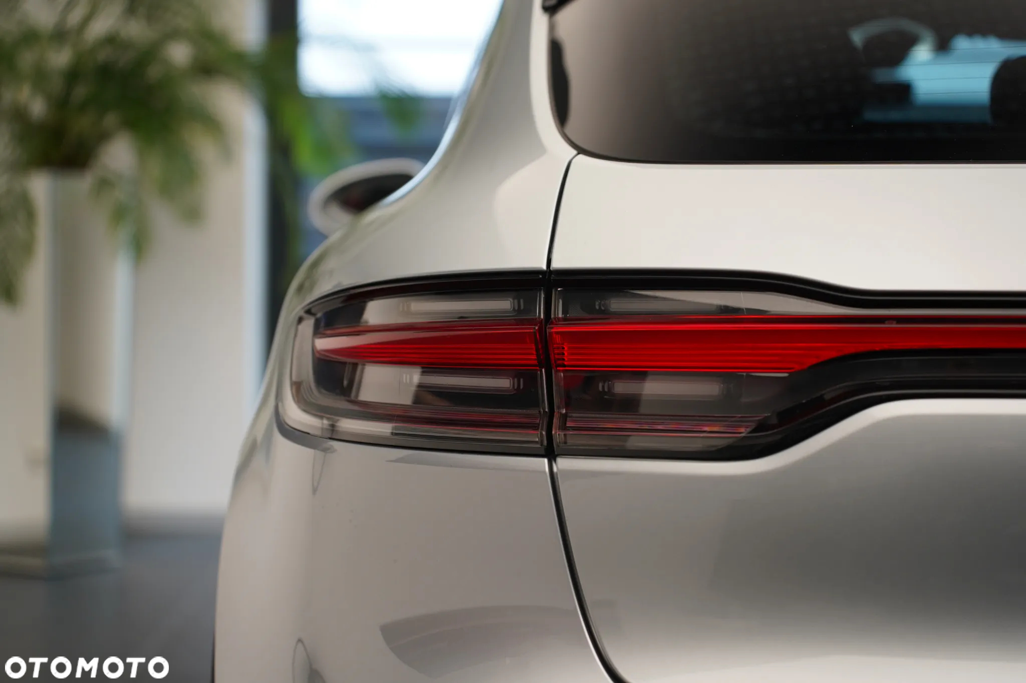 Porsche Macan Standard - 30